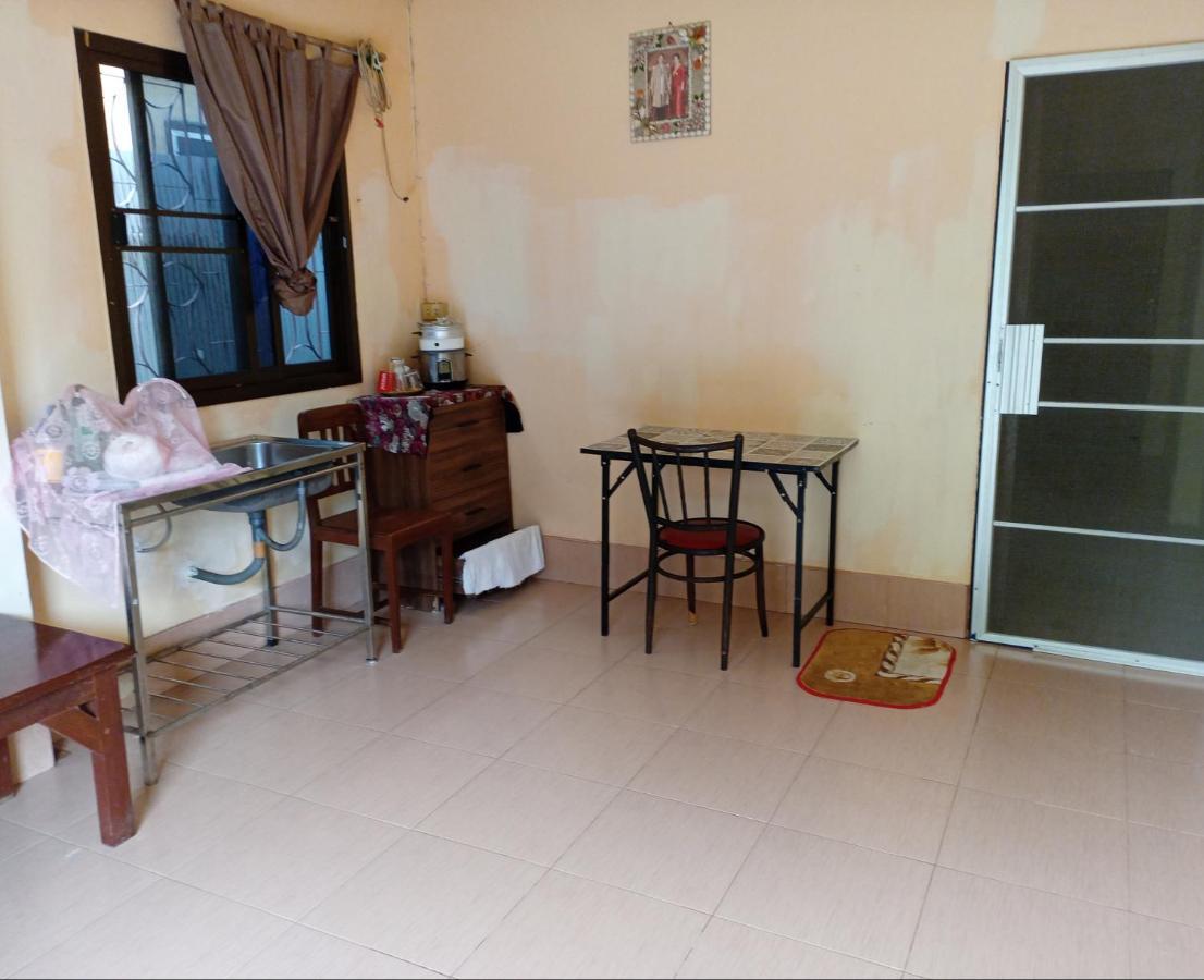 Np Guesthouse Trat Buitenkant foto