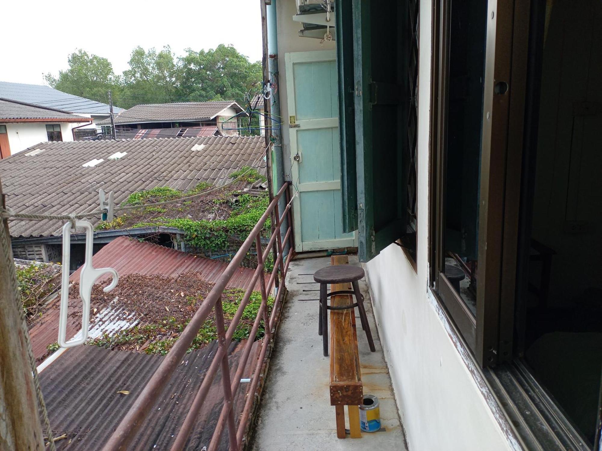 Np Guesthouse Trat Buitenkant foto