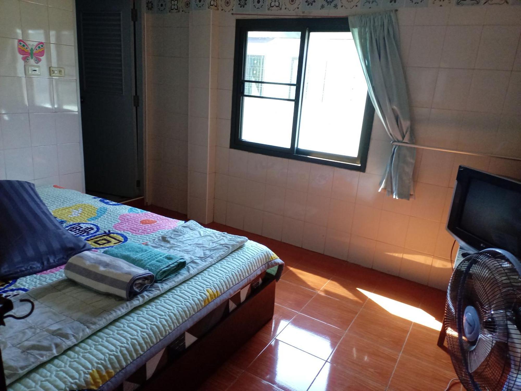 Np Guesthouse Trat Buitenkant foto