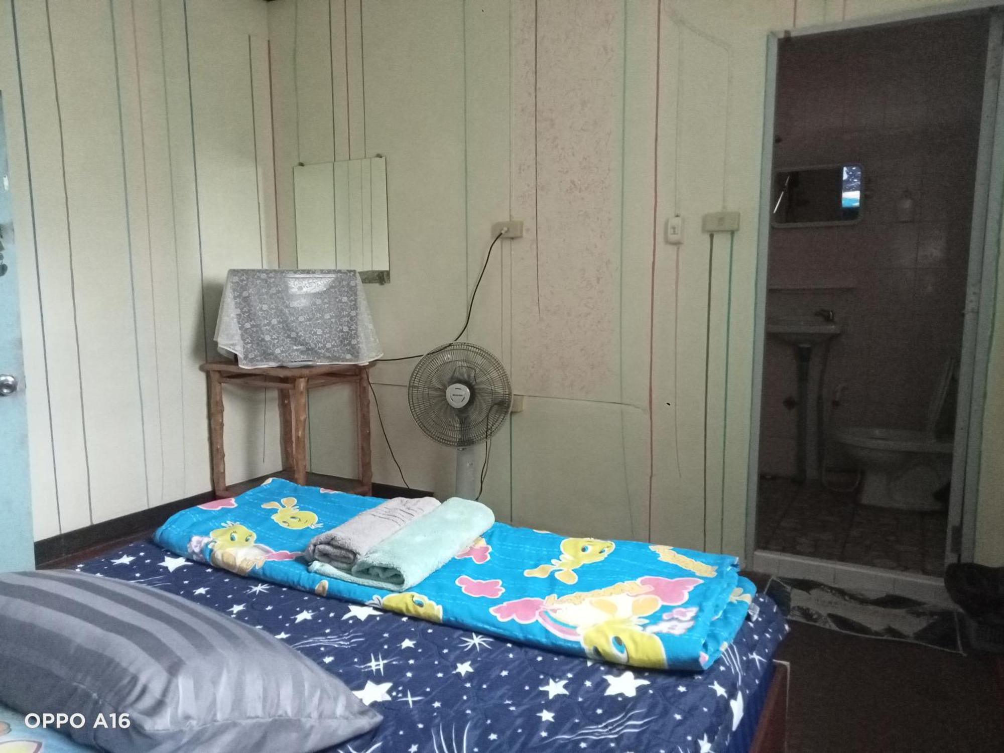 Np Guesthouse Trat Buitenkant foto